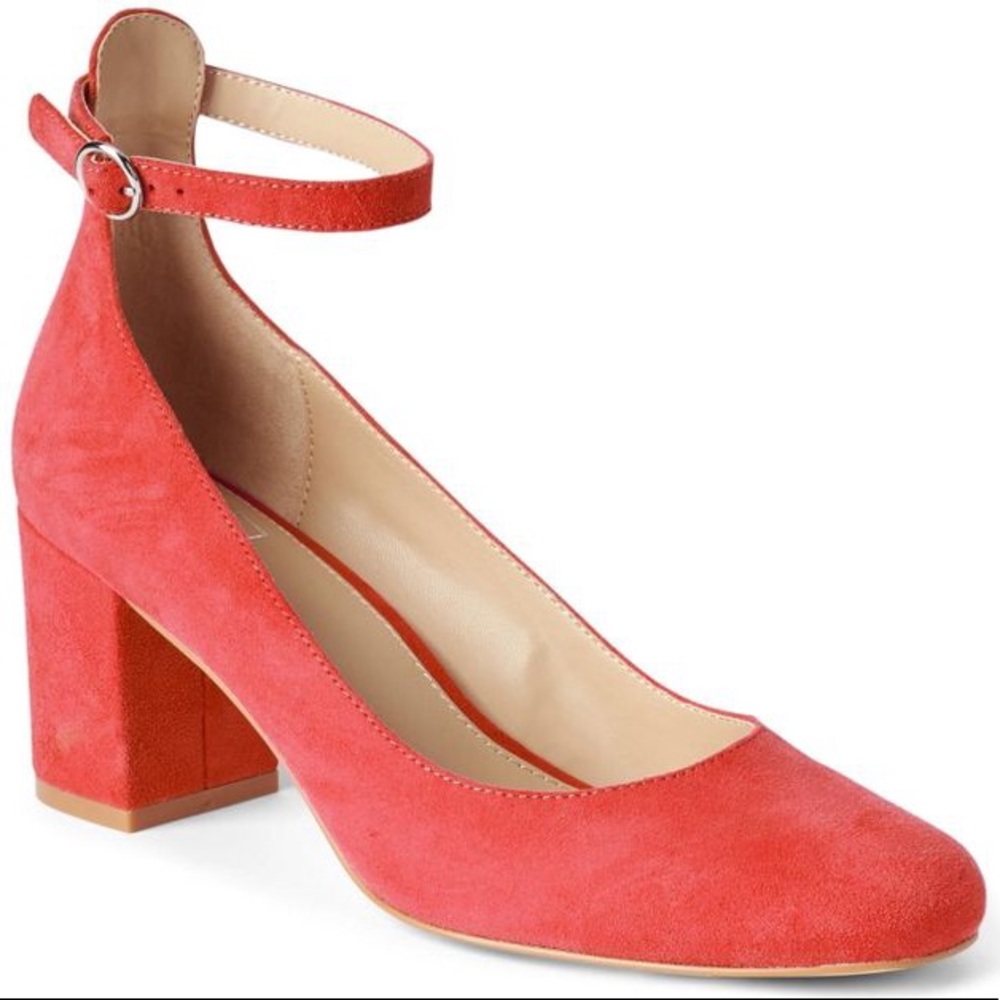 Red GAP block heel Mary Jane pumps